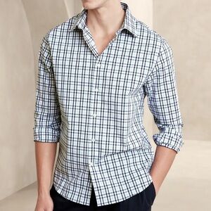 Banana Republic Men’s Slim Dress Shirt